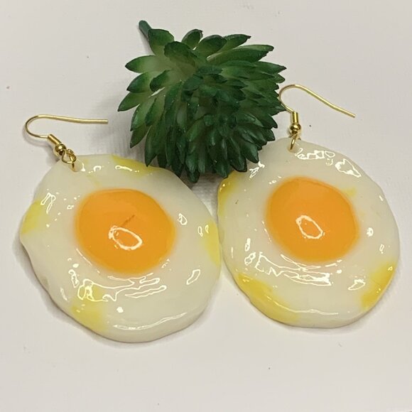 Egg Earring, Funny Food Earring, Gift Idea, Cooking Earring, Chef Earring - Picture 2 of 5